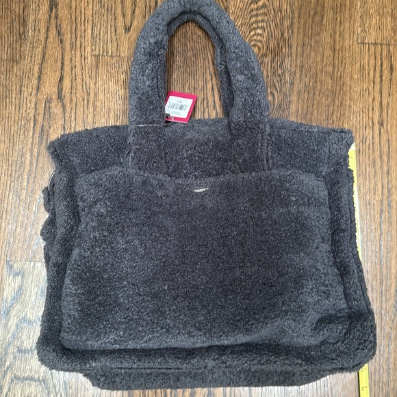 NWT Vince Camuto Fur Gray Bag 14x16 - Picture 8 of 16